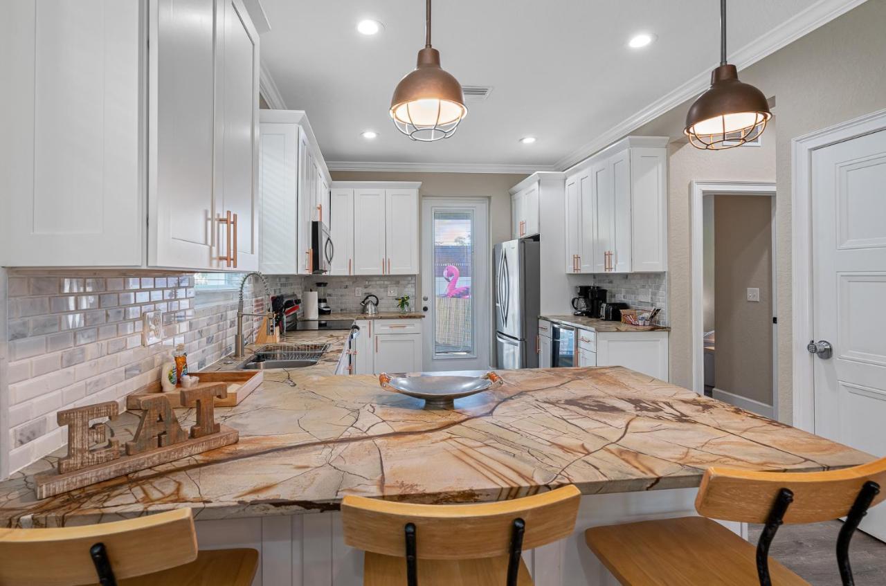 Cozy And Spacious 4Br House With Pool In טאמפה מראה חיצוני תמונה